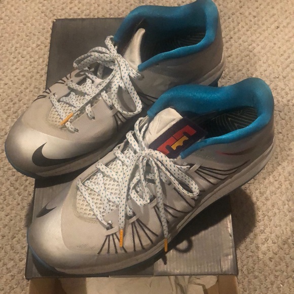 Nike Air Max Lebron X Low - Picture 3 of 3